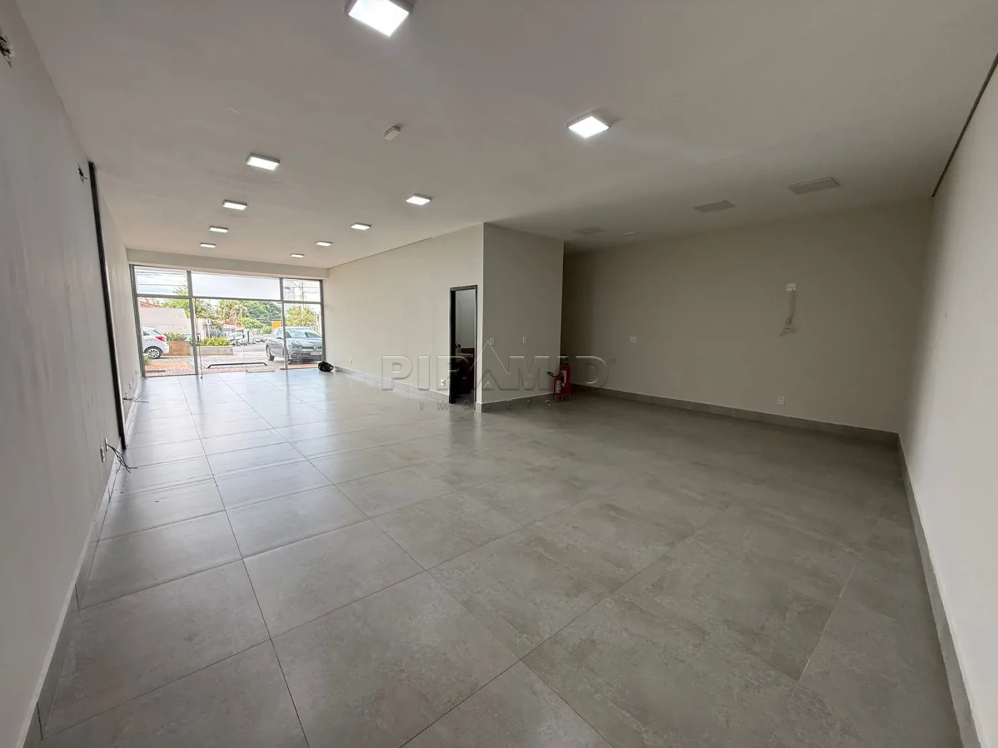 Alugar Comercial / Sala em Ribeir&atilde;o Preto R$ 4.600,00 - Foto 2