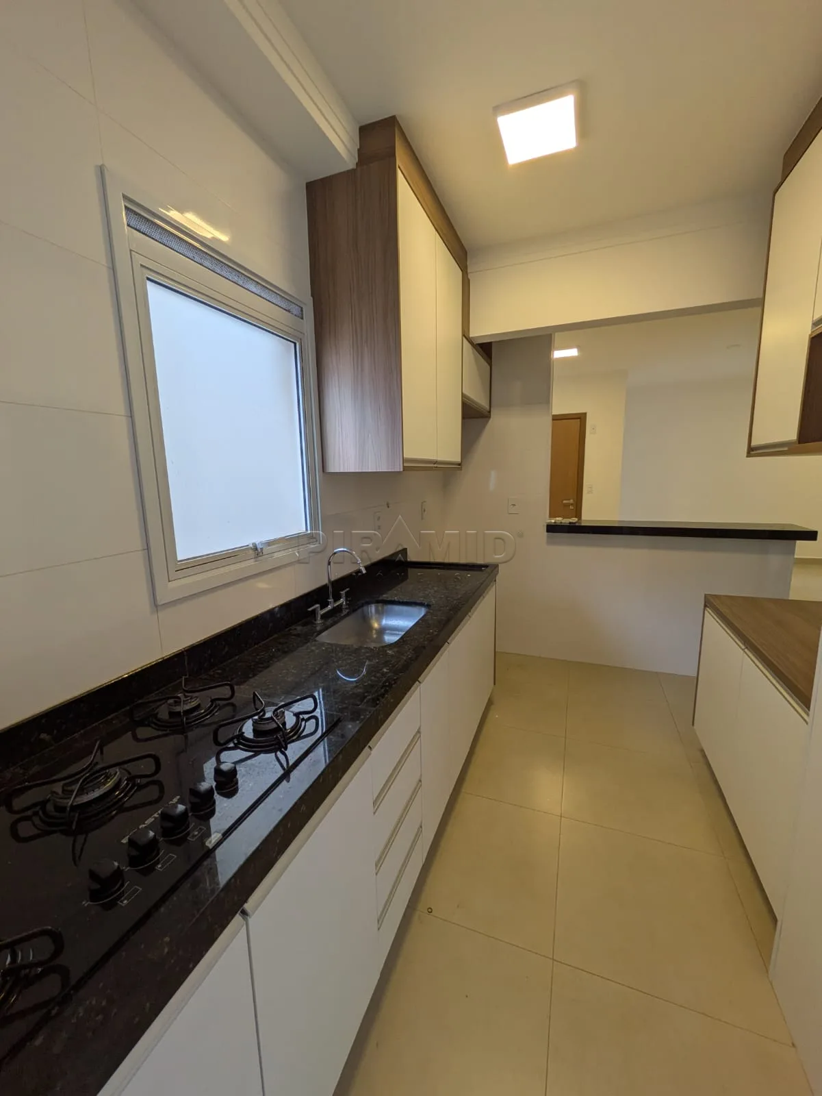 Alugar Apartamento / Padr&atilde;o em Ribeir&atilde;o Preto R$ 3.650,00 - Foto 5