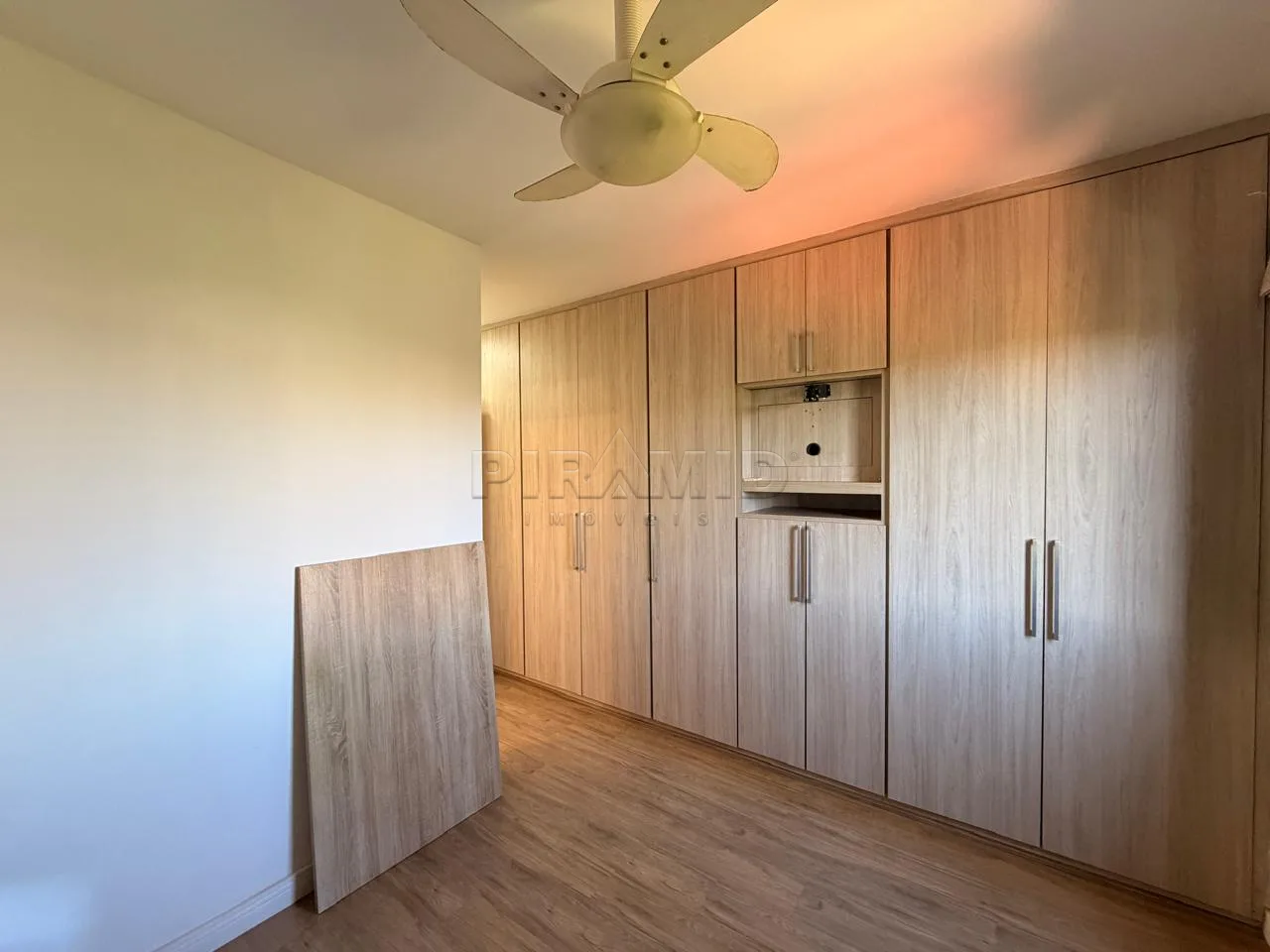 Alugar Apartamento / Padr&atilde;o em Ribeir&atilde;o Preto R$ 2.300,00 - Foto 22