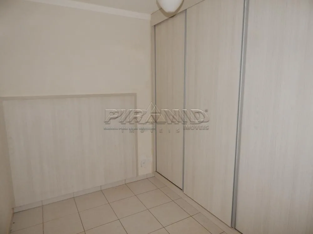 Alugar Apartamento / Padr&atilde;o em Ribeir&atilde;o Preto R$ 1.800,00 - Foto 4