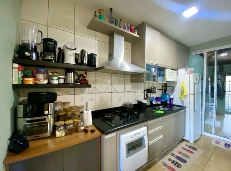 Alugar Casa / Condom&iacute;nio em Ribeir&atilde;o Preto R$ 1.500,00 - Foto 7