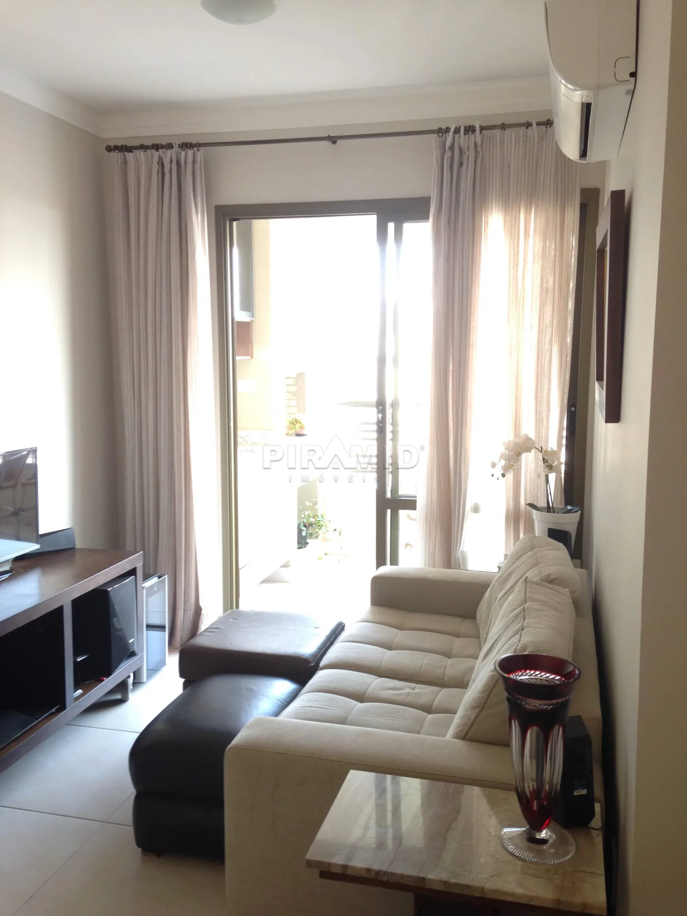 Alugar Apartamento / Padr&atilde;o em Ribeir&atilde;o Preto R$ 4.100,00 - Foto 1