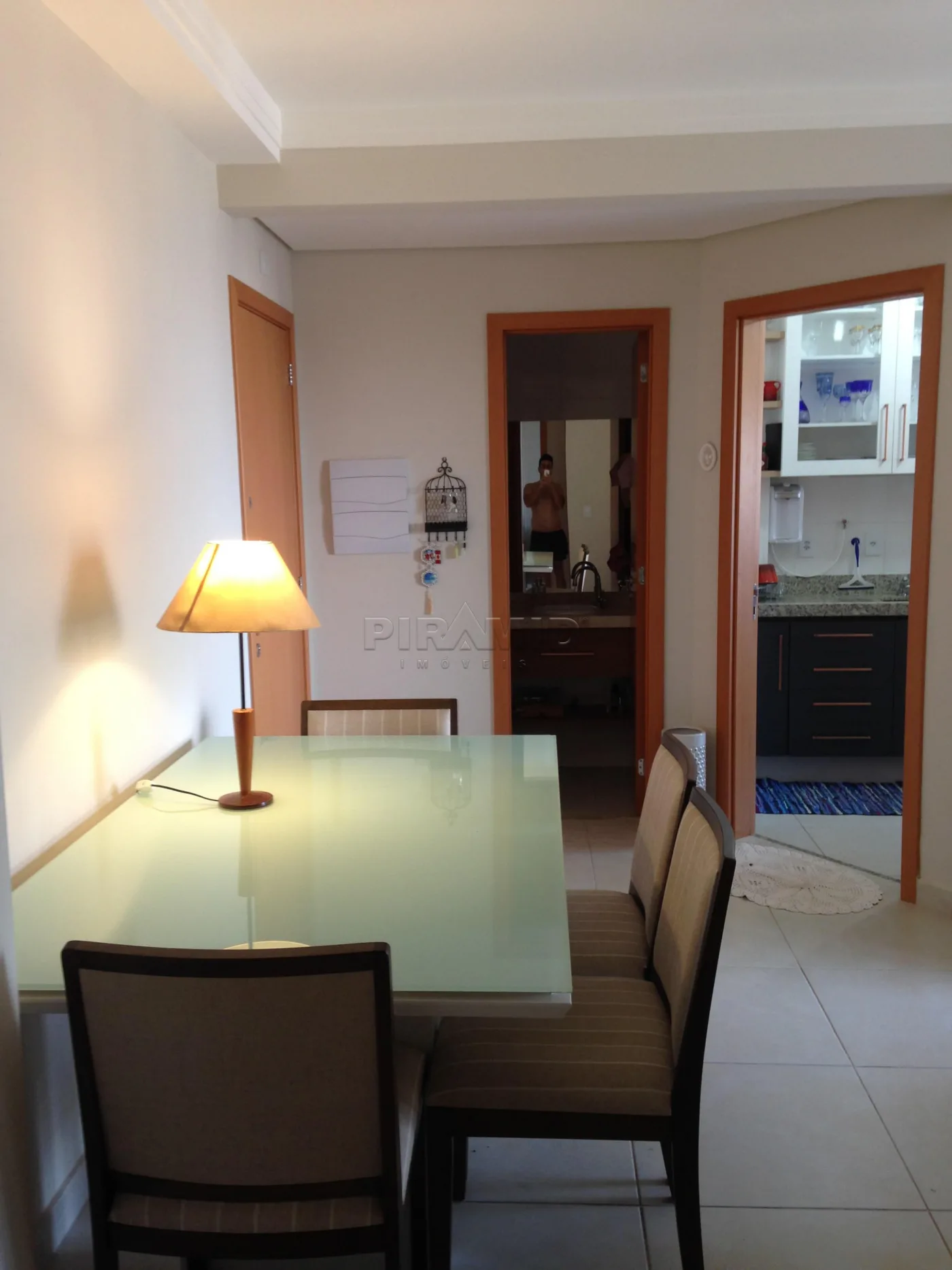 Alugar Apartamento / Padr&atilde;o em Ribeir&atilde;o Preto R$ 4.100,00 - Foto 2