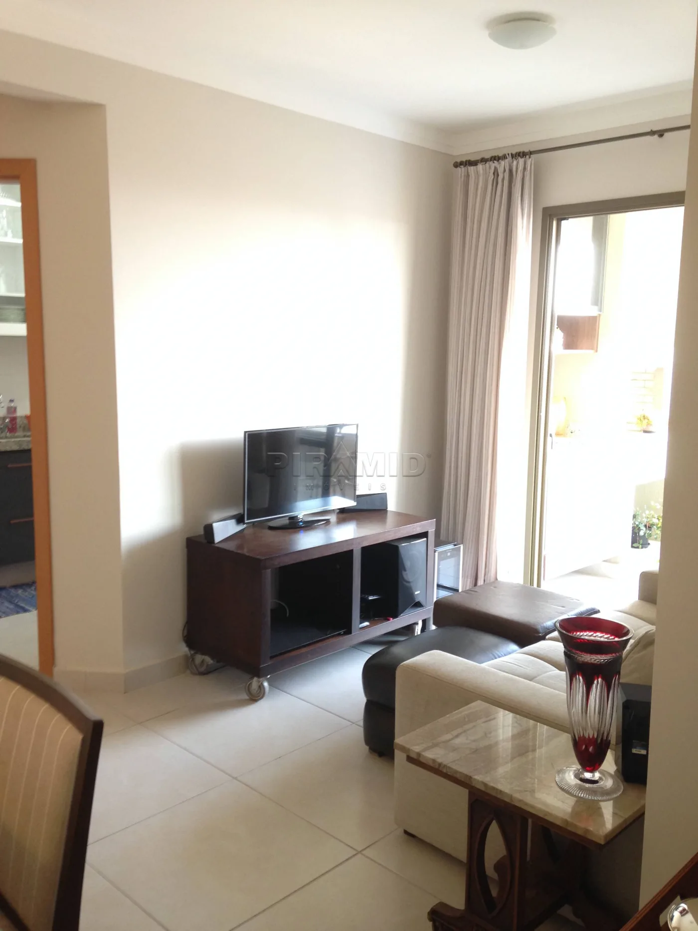 Alugar Apartamento / Padr&atilde;o em Ribeir&atilde;o Preto R$ 4.100,00 - Foto 6
