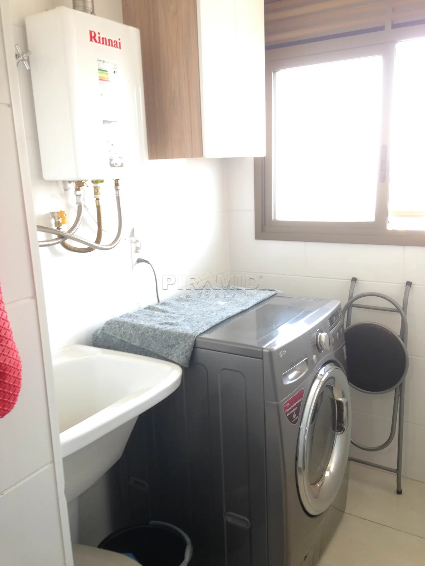 Alugar Apartamento / Padr&atilde;o em Ribeir&atilde;o Preto R$ 4.100,00 - Foto 17