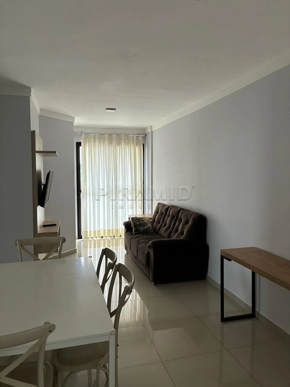 Alugar Apartamento / Padr&atilde;o em Ribeir&atilde;o Preto R$ 2.450,00 - Foto 1