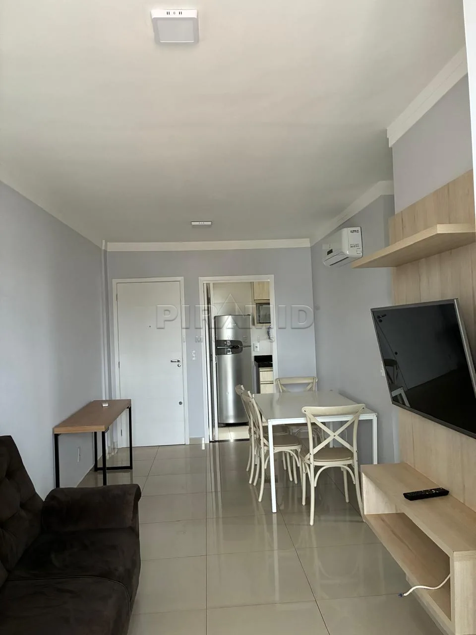 Alugar Apartamento / Padr&atilde;o em Ribeir&atilde;o Preto R$ 2.450,00 - Foto 3