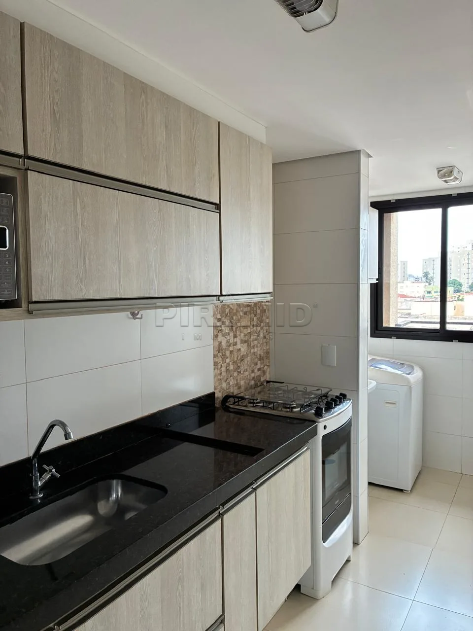 Alugar Apartamento / Padr&atilde;o em Ribeir&atilde;o Preto R$ 2.450,00 - Foto 5