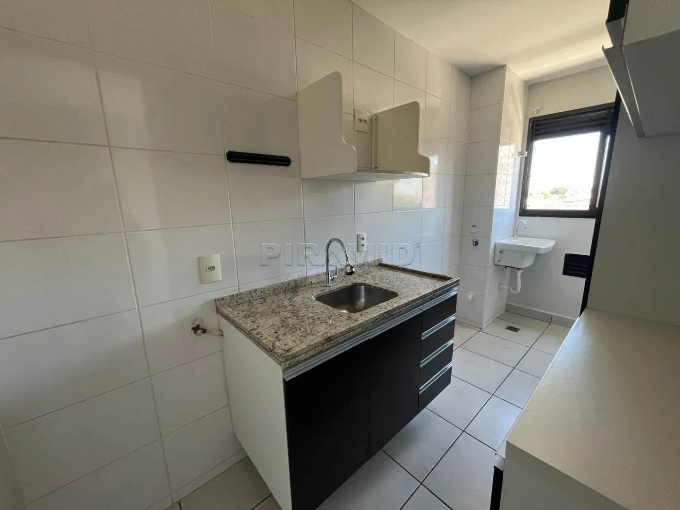 Alugar Apartamento / Padr&atilde;o em Ribeir&atilde;o Preto R$ 1.750,00 - Foto 6