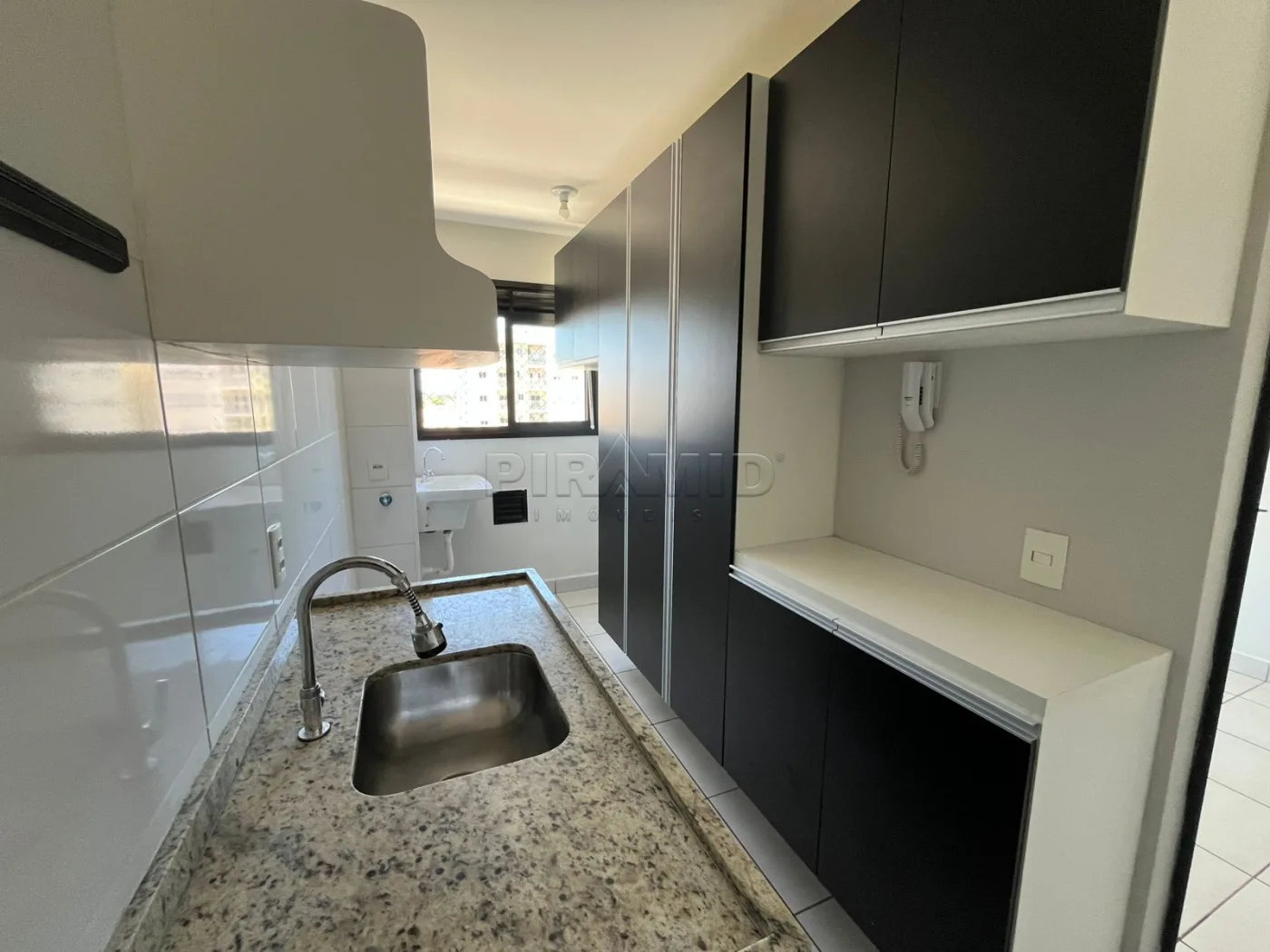 Alugar Apartamento / Padr&atilde;o em Ribeir&atilde;o Preto R$ 1.750,00 - Foto 7