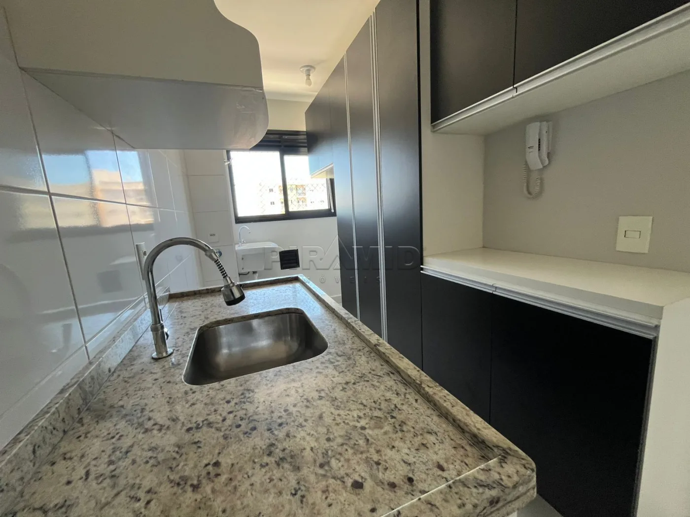 Alugar Apartamento / Padr&atilde;o em Ribeir&atilde;o Preto R$ 1.750,00 - Foto 8