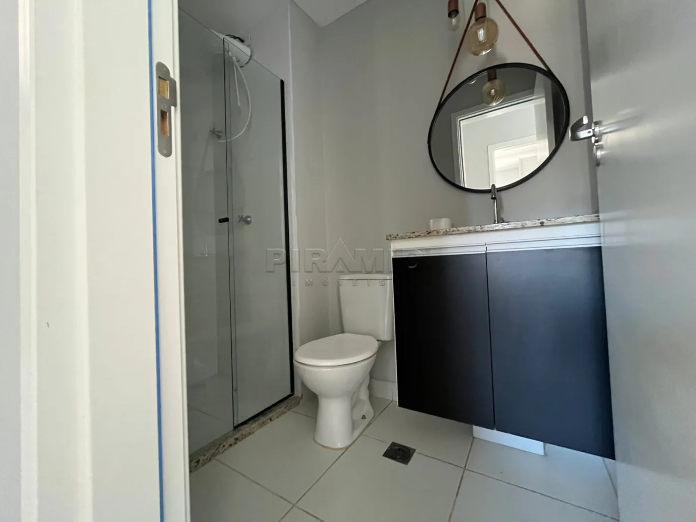 Alugar Apartamento / Padr&atilde;o em Ribeir&atilde;o Preto R$ 1.750,00 - Foto 13