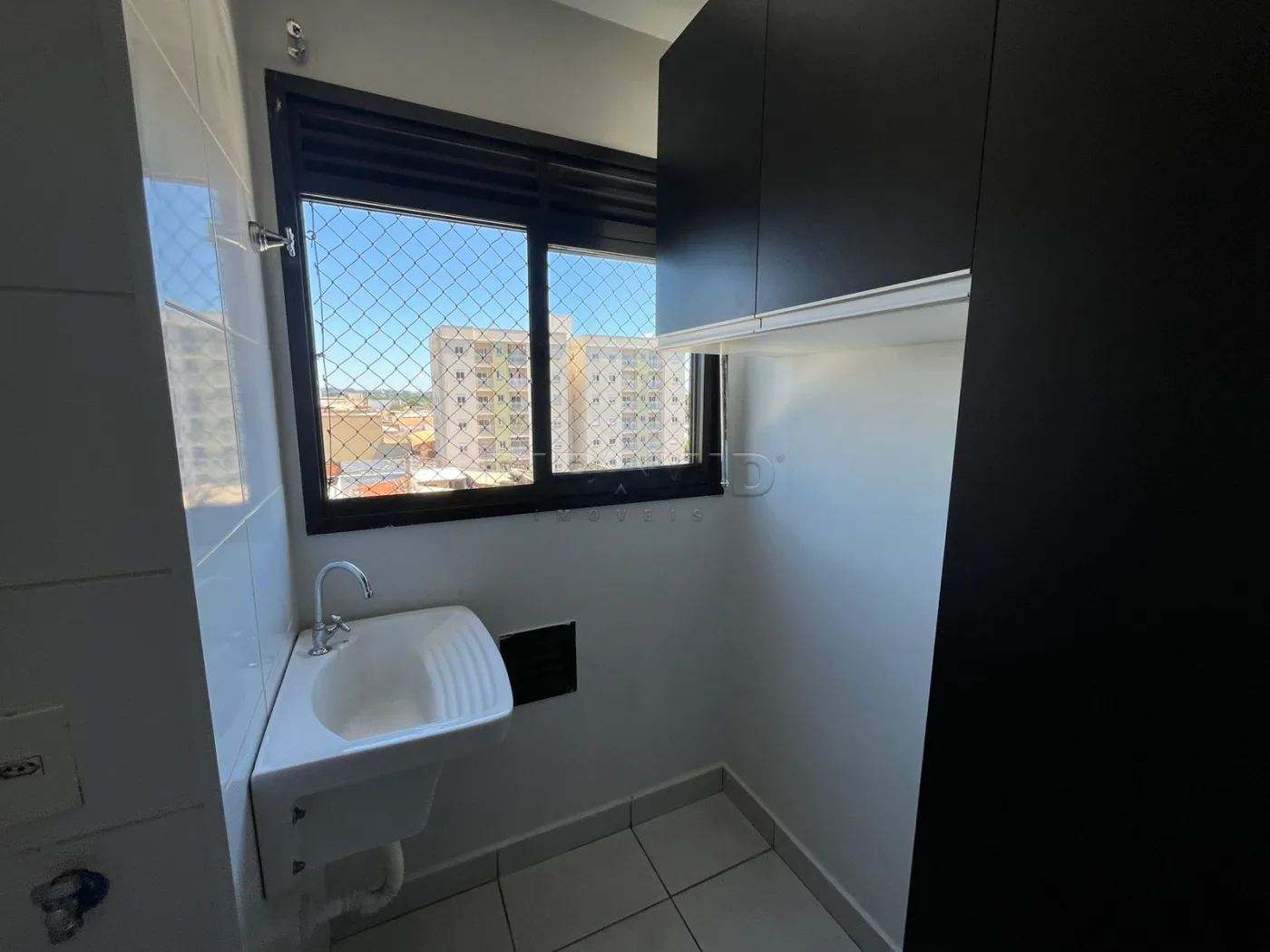 Alugar Apartamento / Padr&atilde;o em Ribeir&atilde;o Preto R$ 1.750,00 - Foto 9