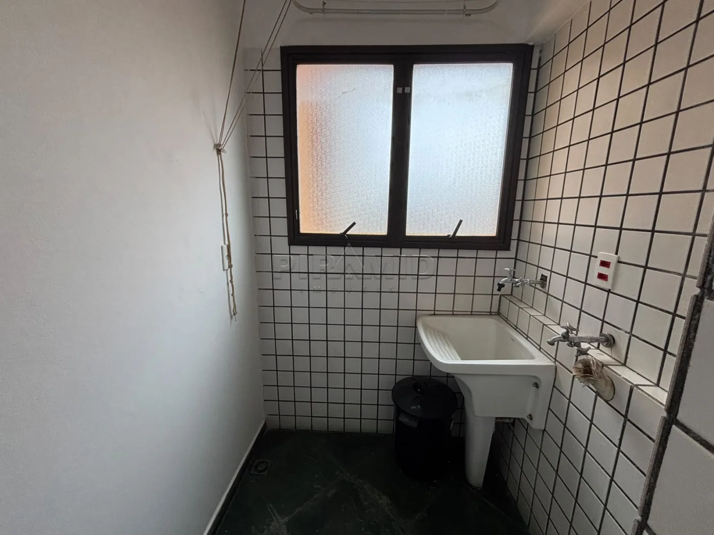 Alugar Apartamento / Padr&atilde;o em Ribeir&atilde;o Preto R$ 1.500,00 - Foto 5