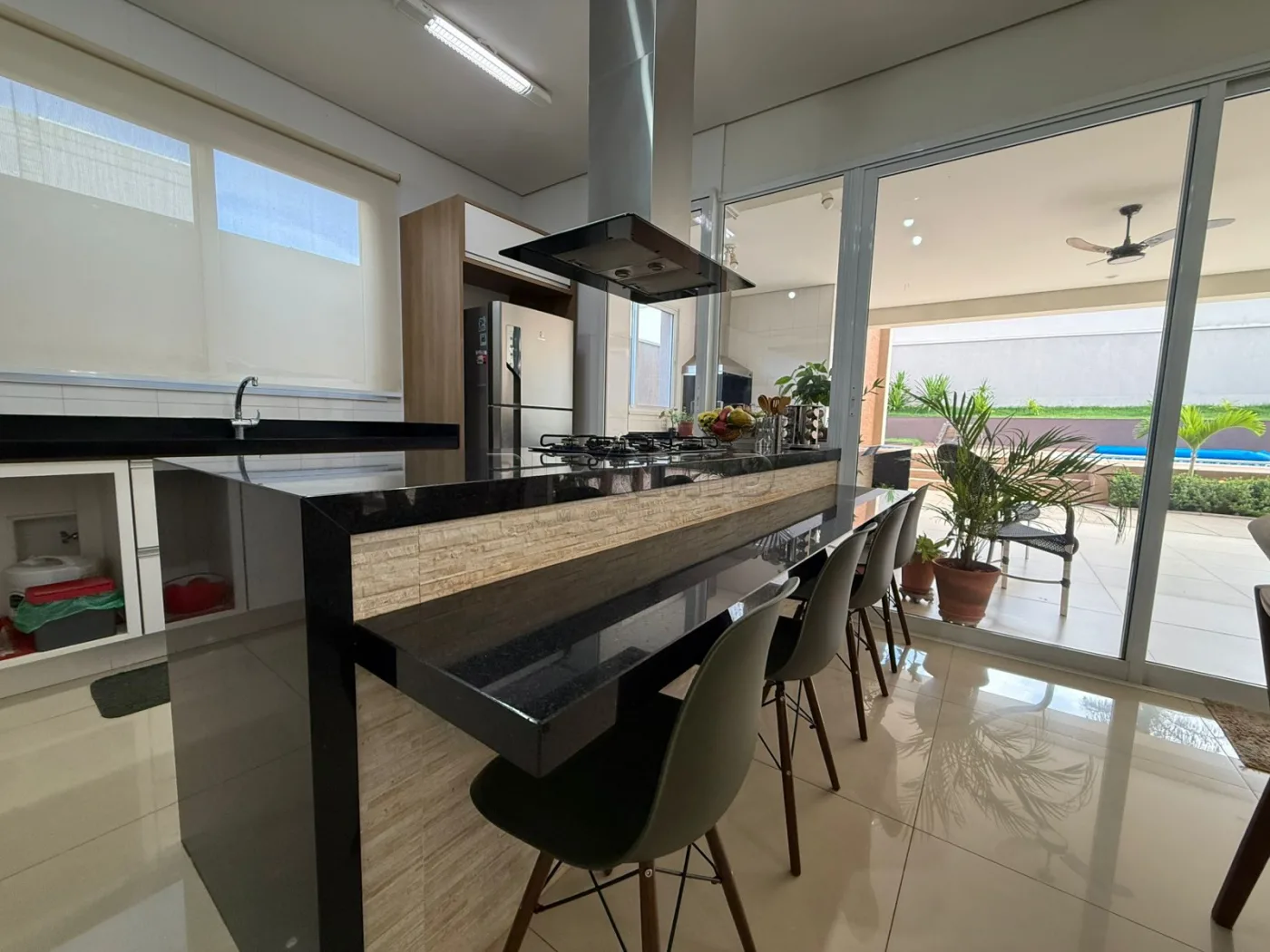 Alugar Casa / Condom&iacute;nio em Ribeir&atilde;o Preto R$ 6.000,00 - Foto 23