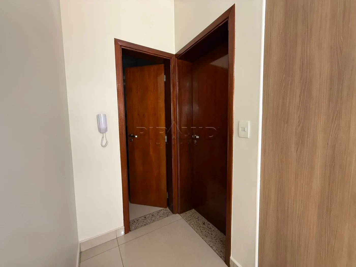 Alugar Casa / Condom&iacute;nio em Ribeir&atilde;o Preto R$ 6.000,00 - Foto 35