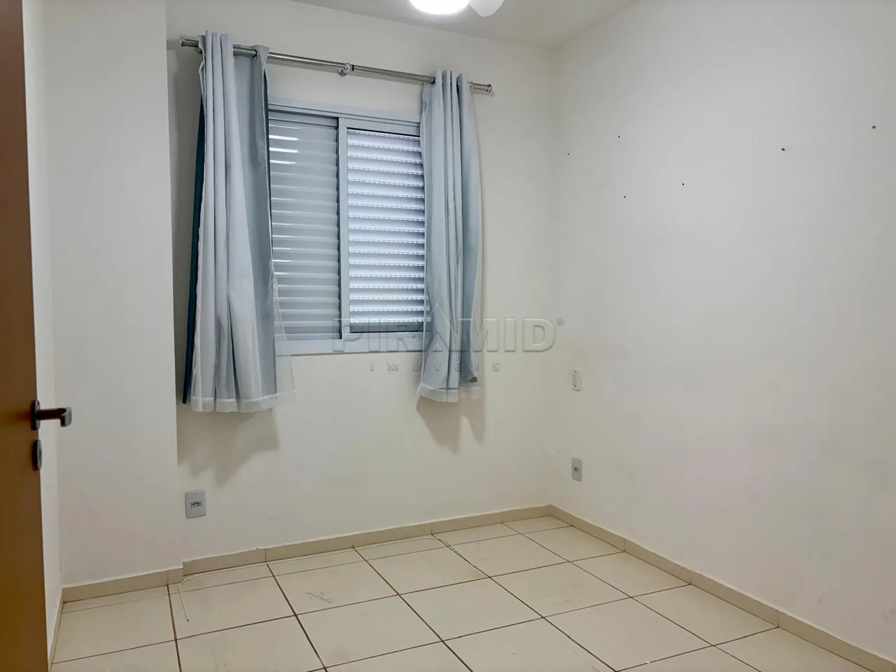 Alugar Apartamento / Padr&atilde;o em Ribeir&atilde;o Preto R$ 2.760,00 - Foto 5