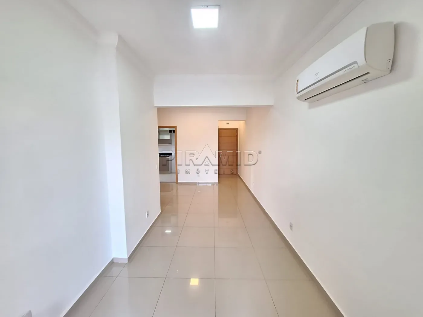 Alugar Apartamento / Padr&atilde;o em Ribeir&atilde;o Preto R$ 2.700,00 - Foto 3