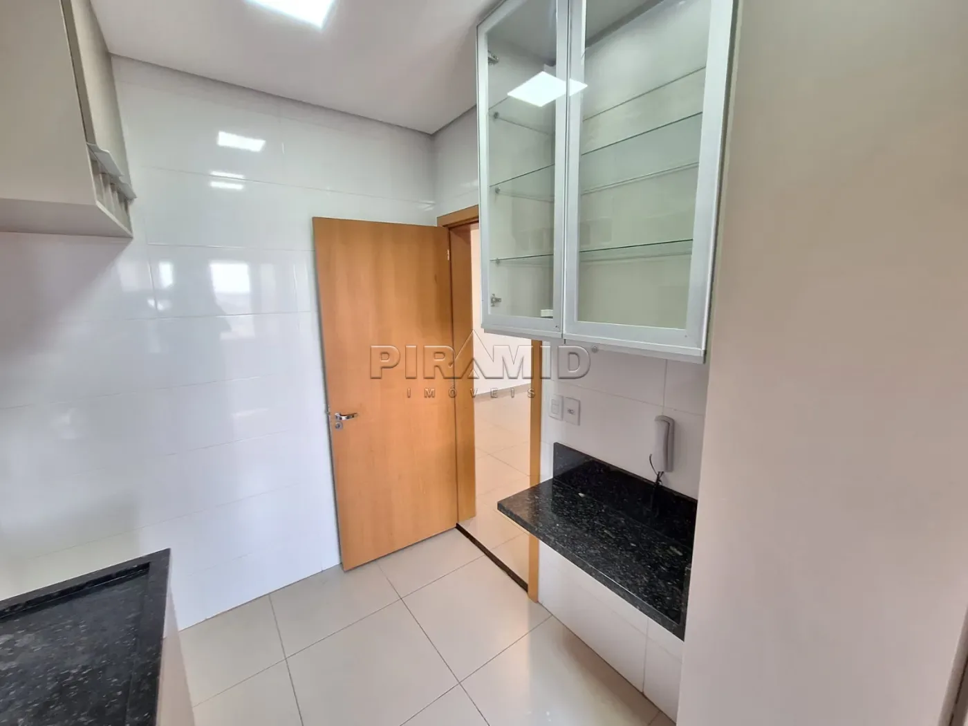 Alugar Apartamento / Padr&atilde;o em Ribeir&atilde;o Preto R$ 2.700,00 - Foto 12