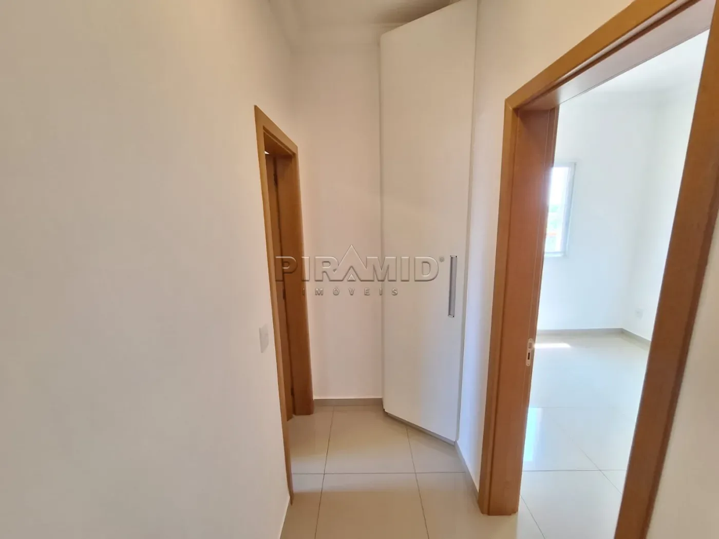 Alugar Apartamento / Padr&atilde;o em Ribeir&atilde;o Preto R$ 2.700,00 - Foto 13