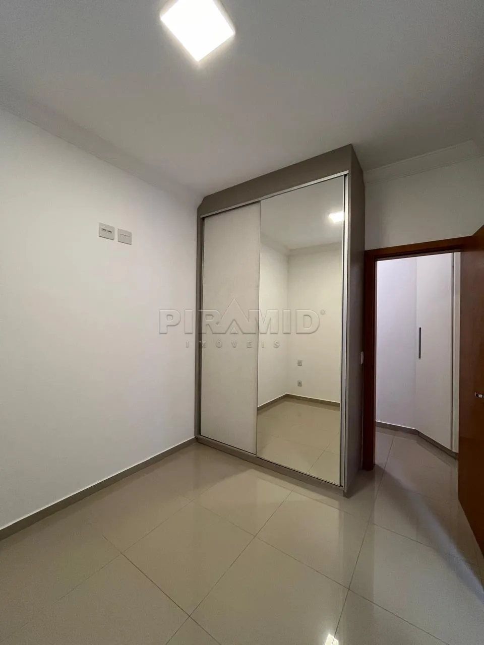 Comprar Apartamento / Padr&atilde;o em Ribeir&atilde;o Preto R$ 580.000,00 - Foto 14