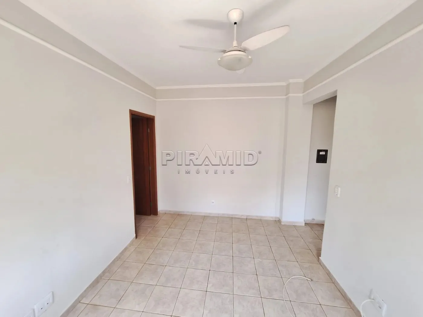 Alugar Apartamento / Padr&atilde;o em Ribeir&atilde;o Preto R$ 1.500,00 - Foto 3