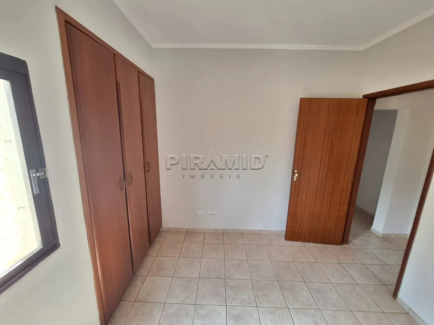 Alugar Apartamento / Padr&atilde;o em Ribeir&atilde;o Preto R$ 1.500,00 - Foto 6