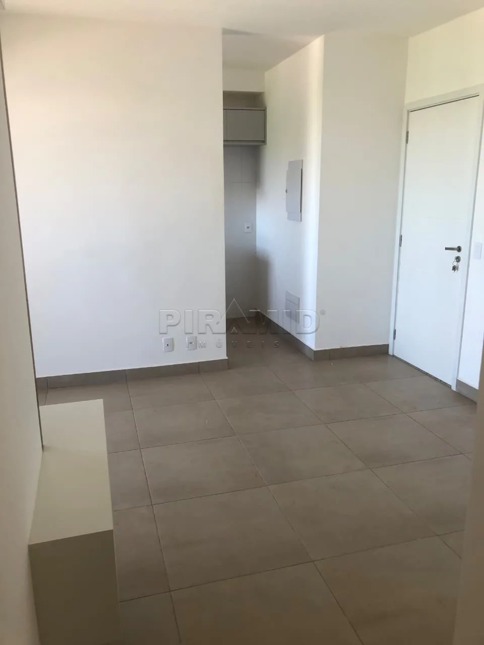 Alugar Apartamento / Padr&atilde;o em Ribeir&atilde;o Preto R$ 3.600,00 - Foto 4