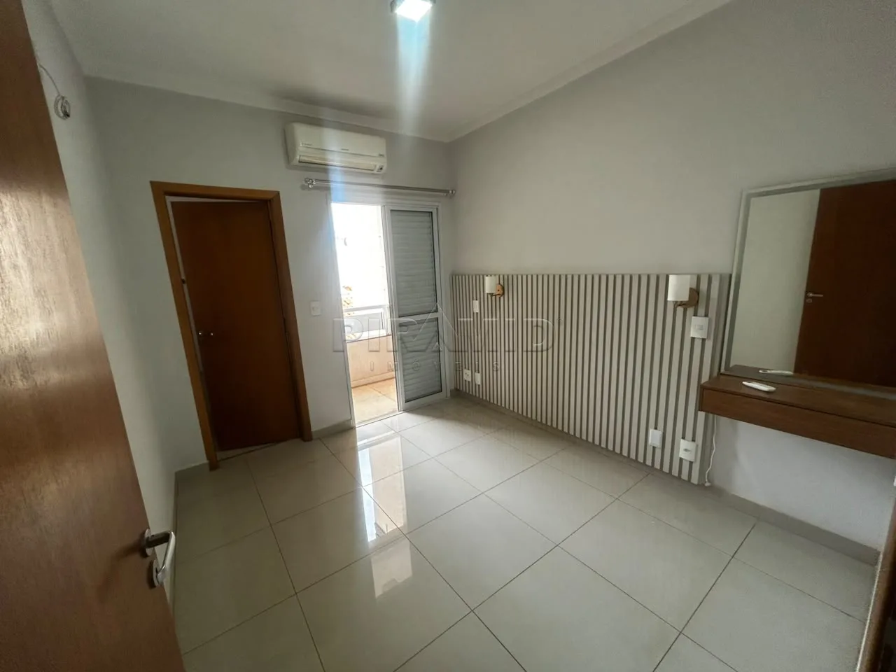 Alugar Apartamento / Padr&atilde;o em Ribeir&atilde;o Preto R$ 2.500,00 - Foto 5