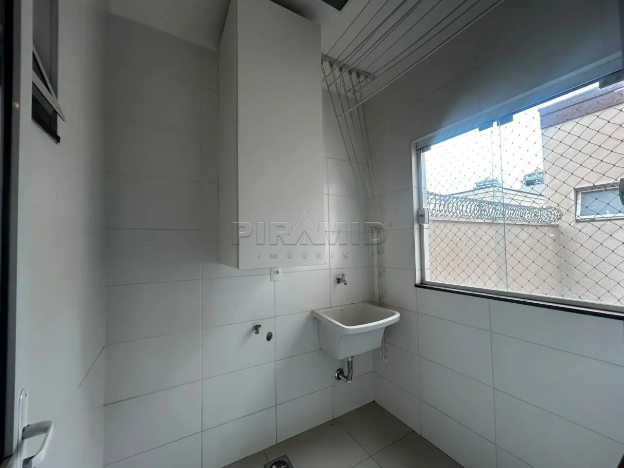 Alugar Apartamento / Padr&atilde;o em Ribeir&atilde;o Preto R$ 2.500,00 - Foto 17