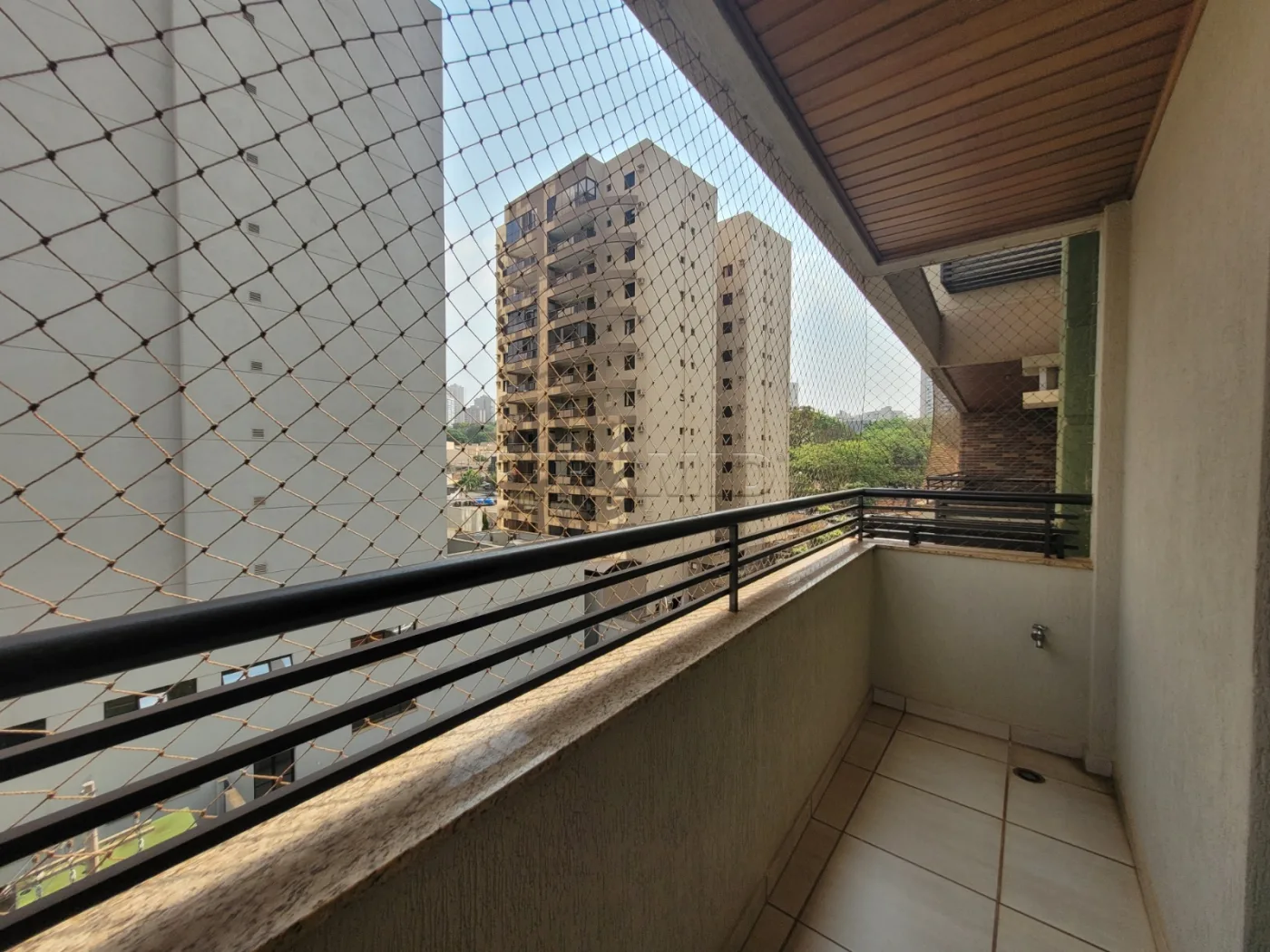 Alugar Apartamento / Padr&atilde;o em Ribeir&atilde;o Preto R$ 3.400,00 - Foto 4