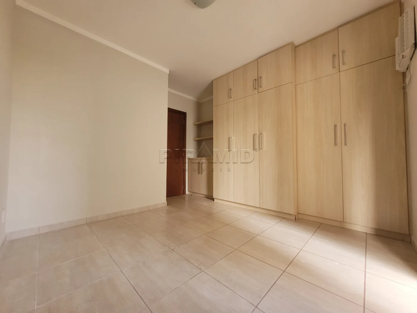 Alugar Apartamento / Padr&atilde;o em Ribeir&atilde;o Preto R$ 3.400,00 - Foto 7