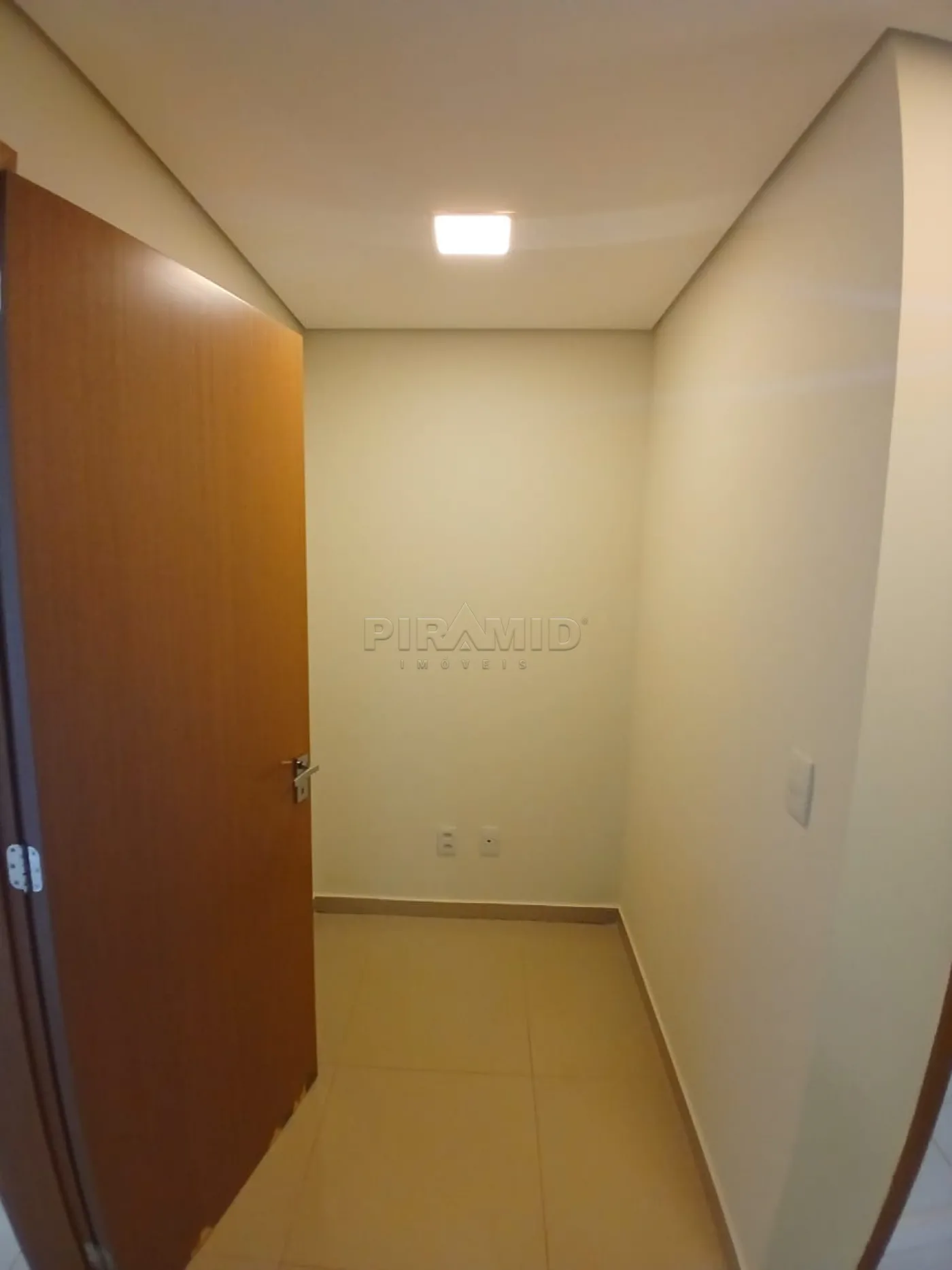 Alugar Apartamento / Padr&atilde;o em Ribeir&atilde;o Preto R$ 4.200,00 - Foto 7