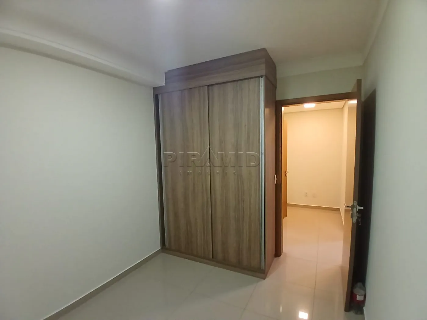 Alugar Apartamento / Padr&atilde;o em Ribeir&atilde;o Preto R$ 4.200,00 - Foto 9