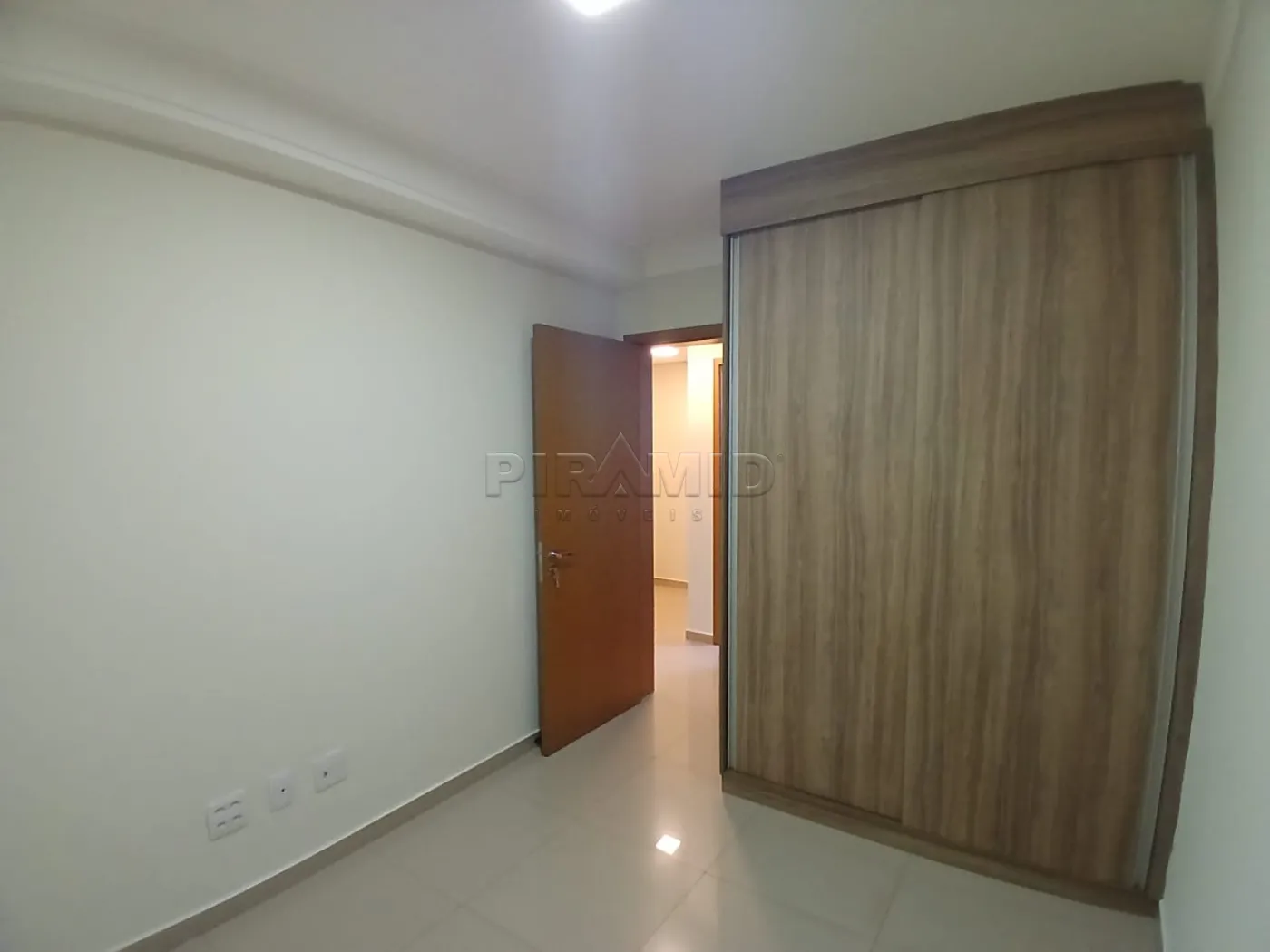 Alugar Apartamento / Padr&atilde;o em Ribeir&atilde;o Preto R$ 4.200,00 - Foto 11