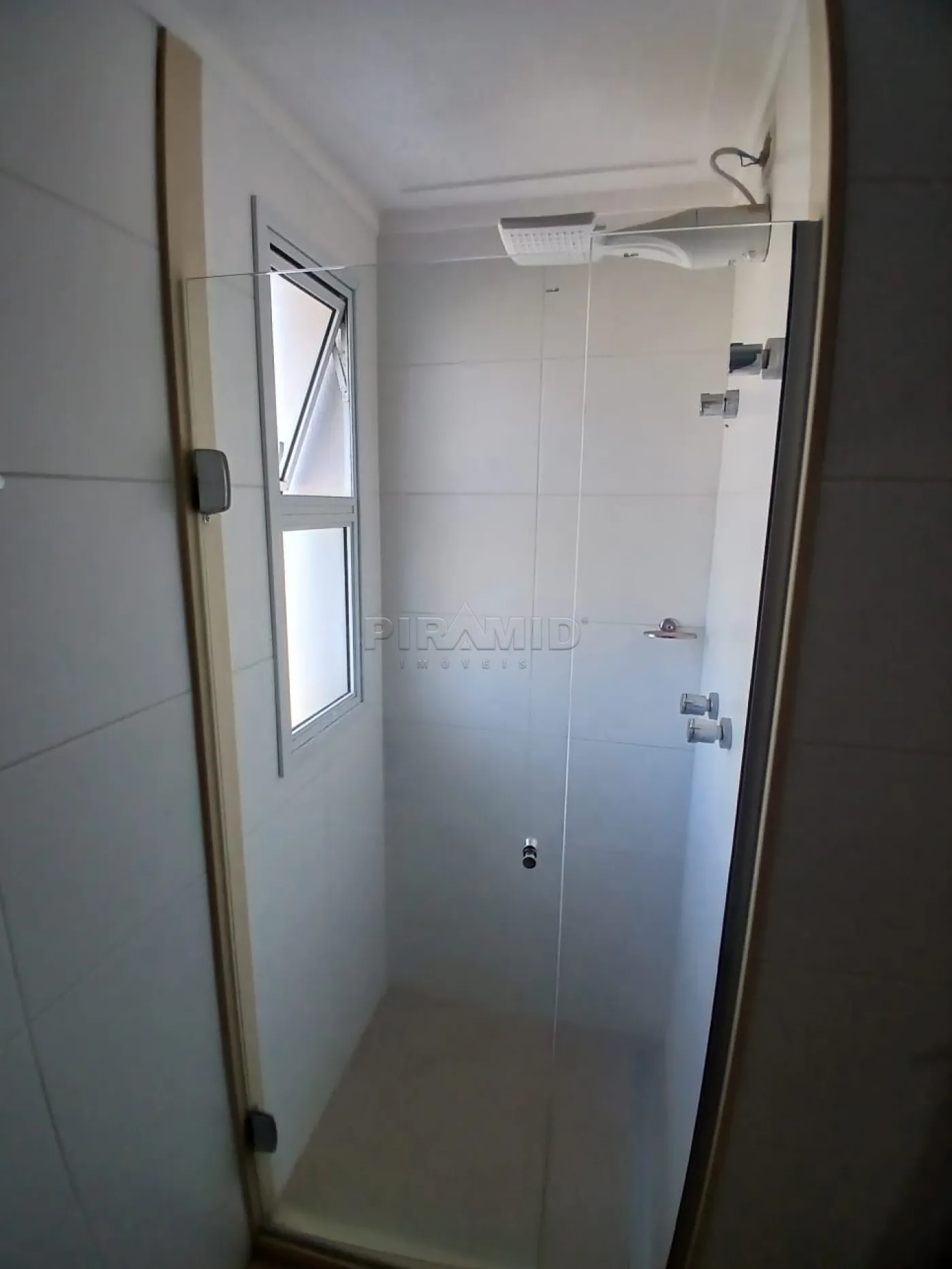 Alugar Apartamento / Padr&atilde;o em Ribeir&atilde;o Preto R$ 4.200,00 - Foto 17