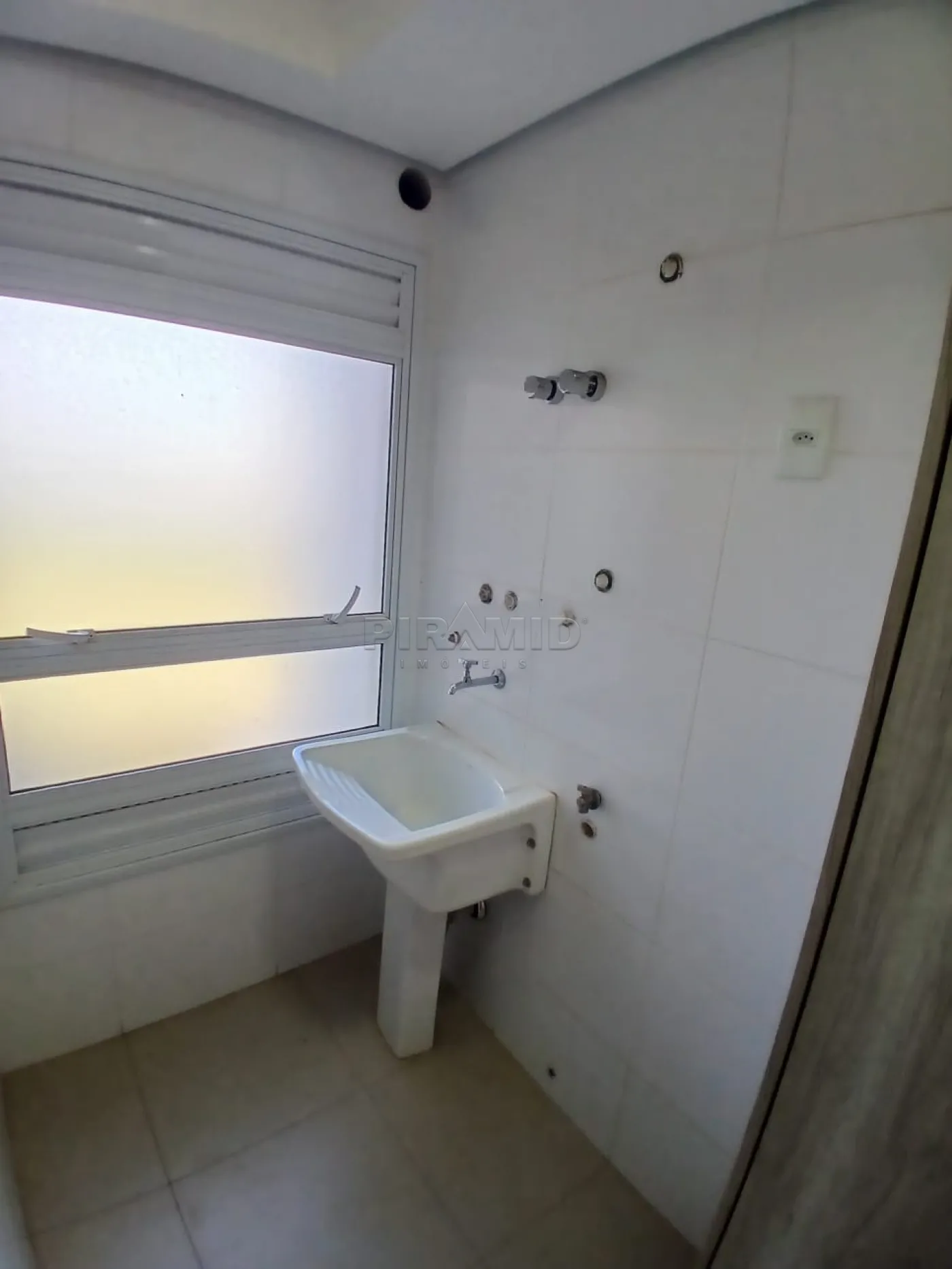 Alugar Apartamento / Padr&atilde;o em Ribeir&atilde;o Preto R$ 4.200,00 - Foto 21