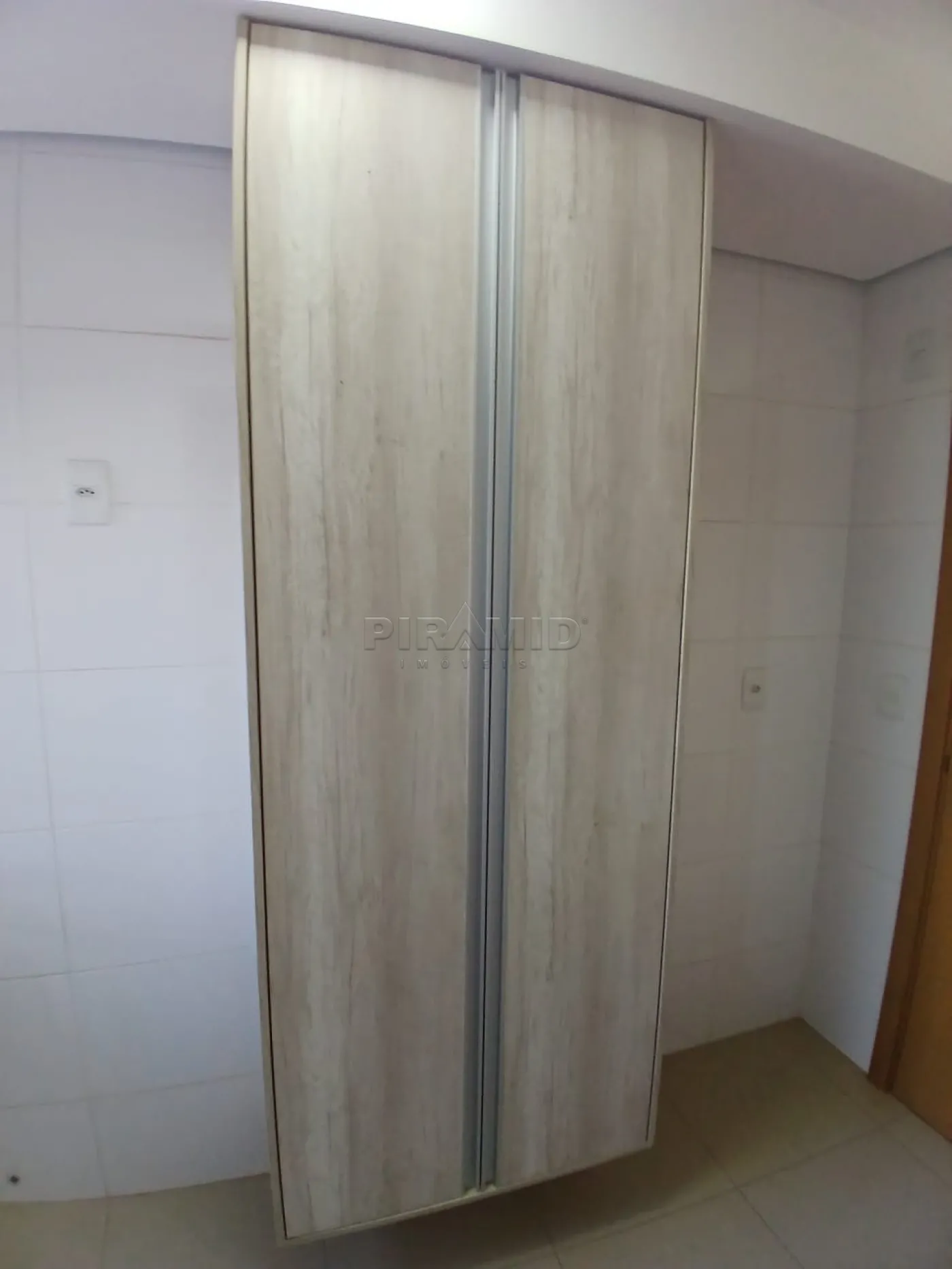 Alugar Apartamento / Padr&atilde;o em Ribeir&atilde;o Preto R$ 4.200,00 - Foto 22