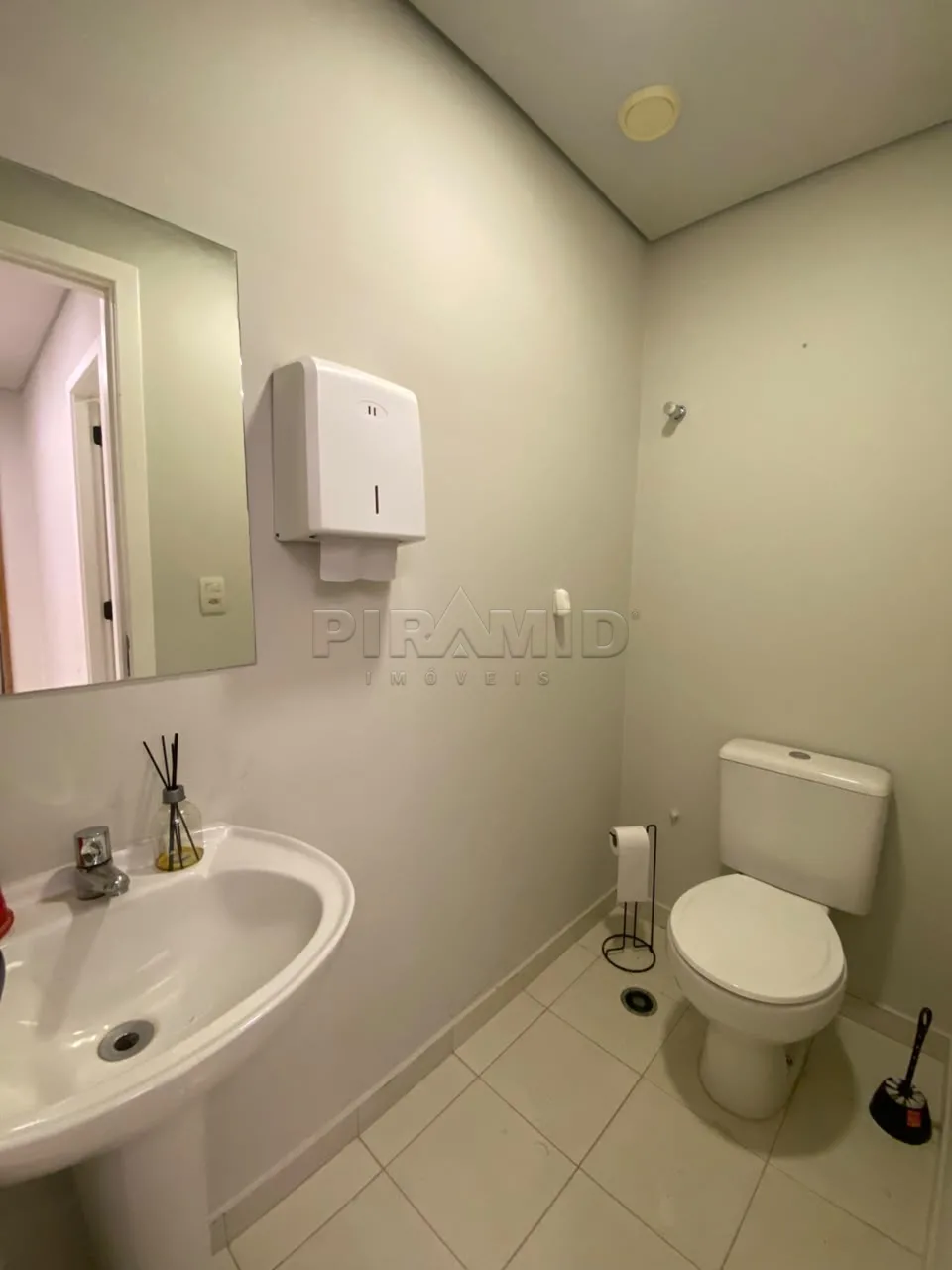 Alugar Comercial / Sala em Ribeir&atilde;o Preto R$ 3.000,00 - Foto 6