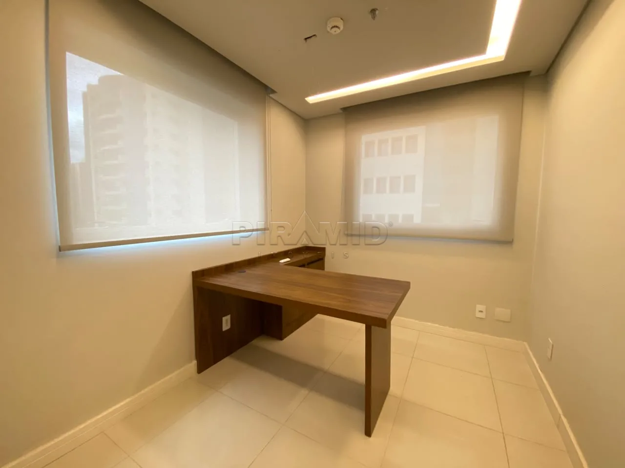 Alugar Comercial / Sala em Ribeir&atilde;o Preto R$ 3.000,00 - Foto 13