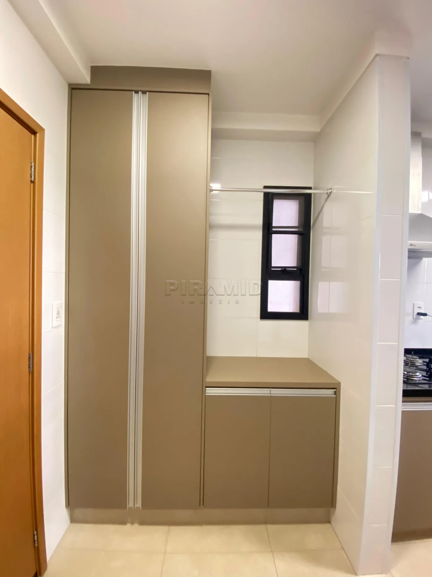 Alugar Apartamento / Padr&atilde;o em Ribeir&atilde;o Preto R$ 4.500,00 - Foto 12