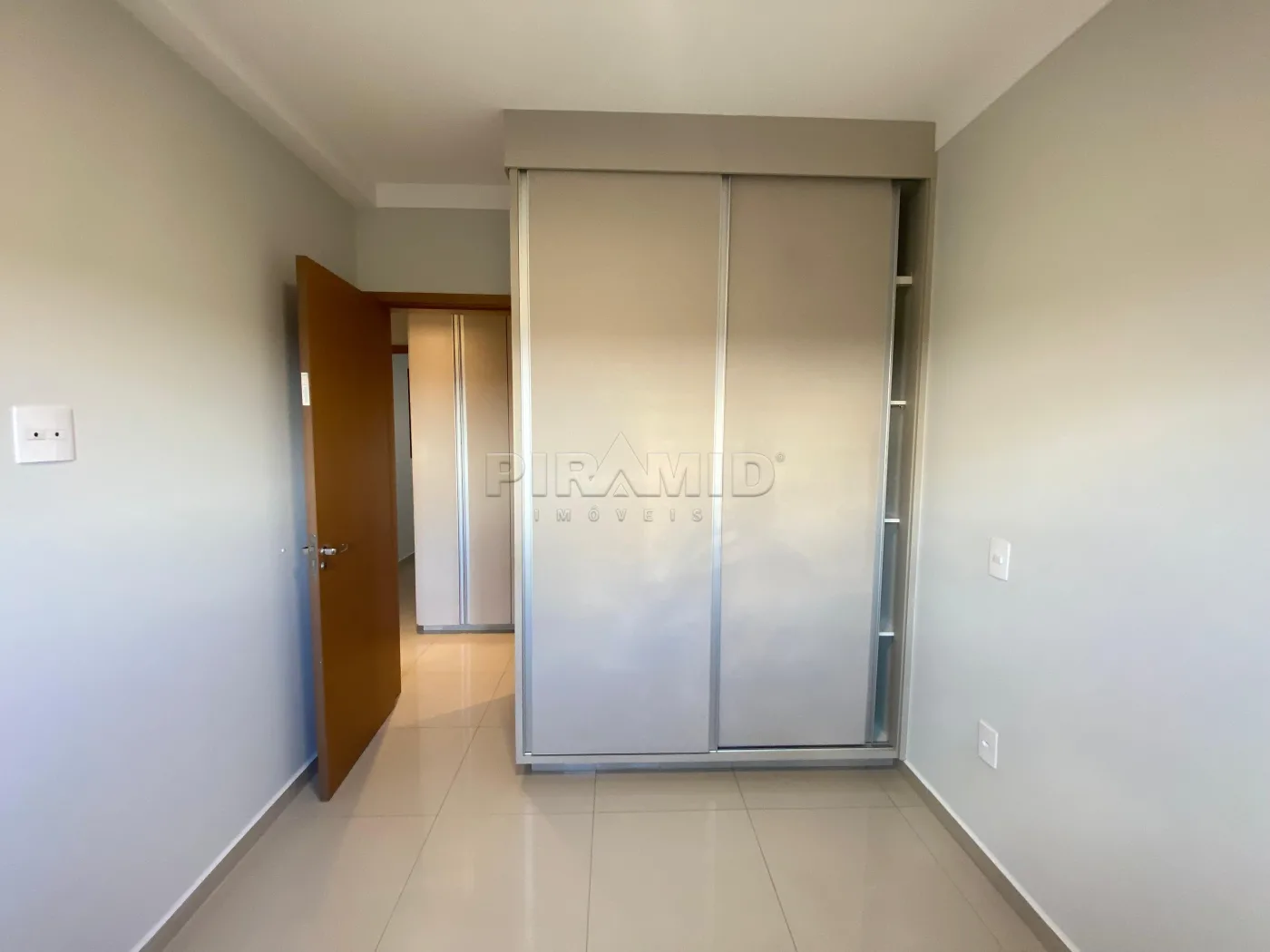 Alugar Apartamento / Padr&atilde;o em Ribeir&atilde;o Preto R$ 4.500,00 - Foto 16