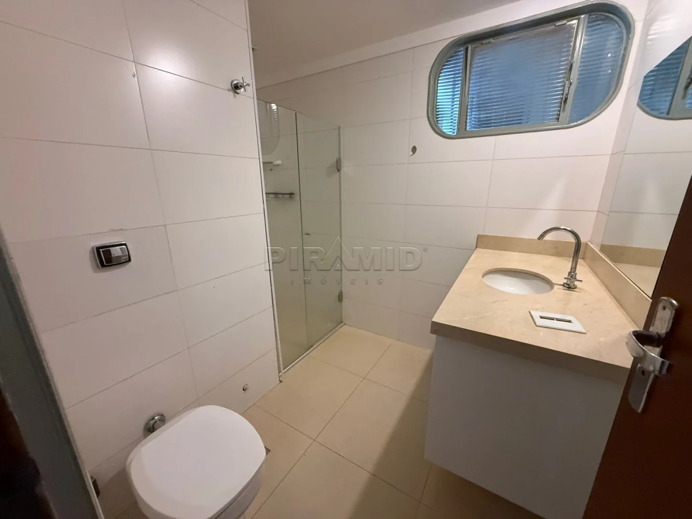 Alugar Apartamento / Padr&atilde;o em Ribeir&atilde;o Preto R$ 1.420,00 - Foto 16