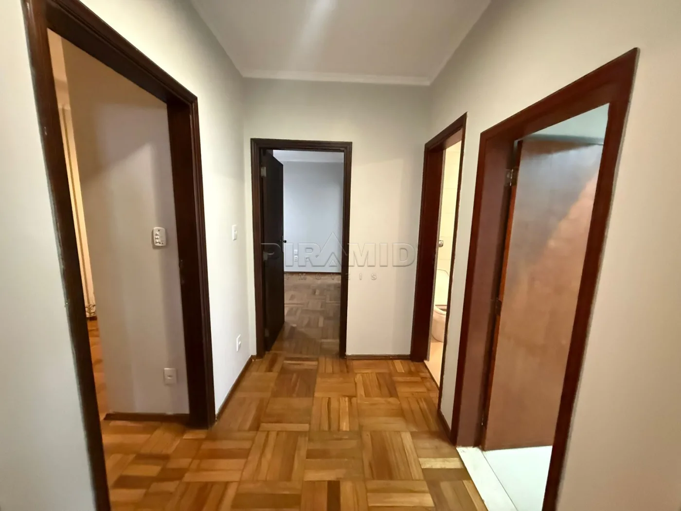 Alugar Apartamento / Padr&atilde;o em Ribeir&atilde;o Preto R$ 1.420,00 - Foto 7