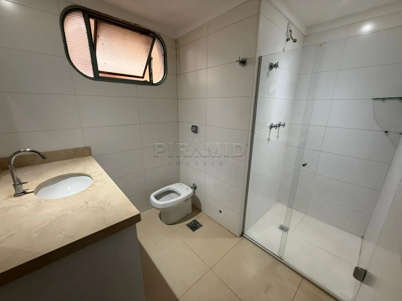 Alugar Apartamento / Padr&atilde;o em Ribeir&atilde;o Preto R$ 1.420,00 - Foto 12