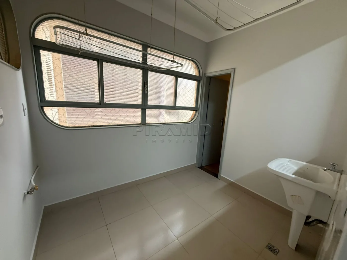 Alugar Apartamento / Padr&atilde;o em Ribeir&atilde;o Preto R$ 1.420,00 - Foto 23