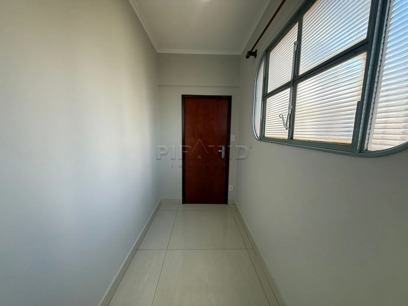 Alugar Apartamento / Padr&atilde;o em Ribeir&atilde;o Preto R$ 1.420,00 - Foto 25