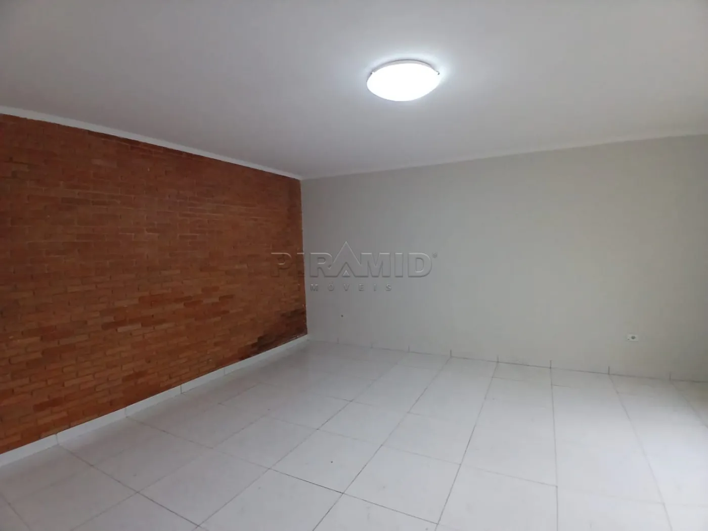 Alugar Casa / Padr&atilde;o em Ribeir&atilde;o Preto R$ 3.650,00 - Foto 2