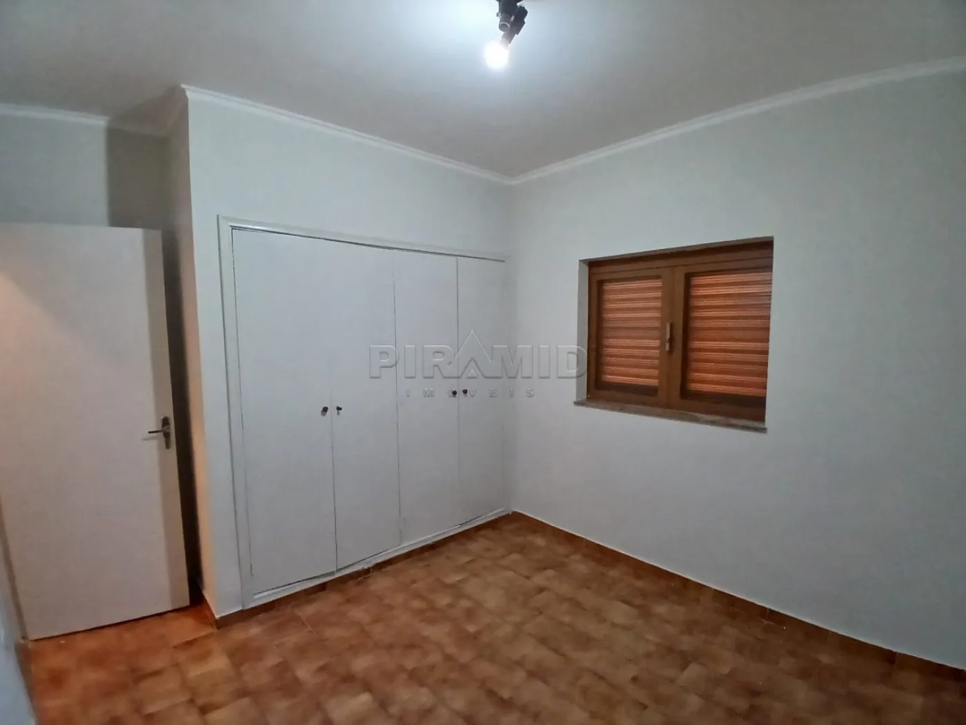 Alugar Casa / Padr&atilde;o em Ribeir&atilde;o Preto R$ 3.650,00 - Foto 9