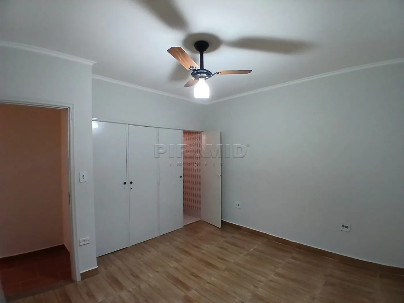 Alugar Casa / Padr&atilde;o em Ribeir&atilde;o Preto R$ 3.650,00 - Foto 14